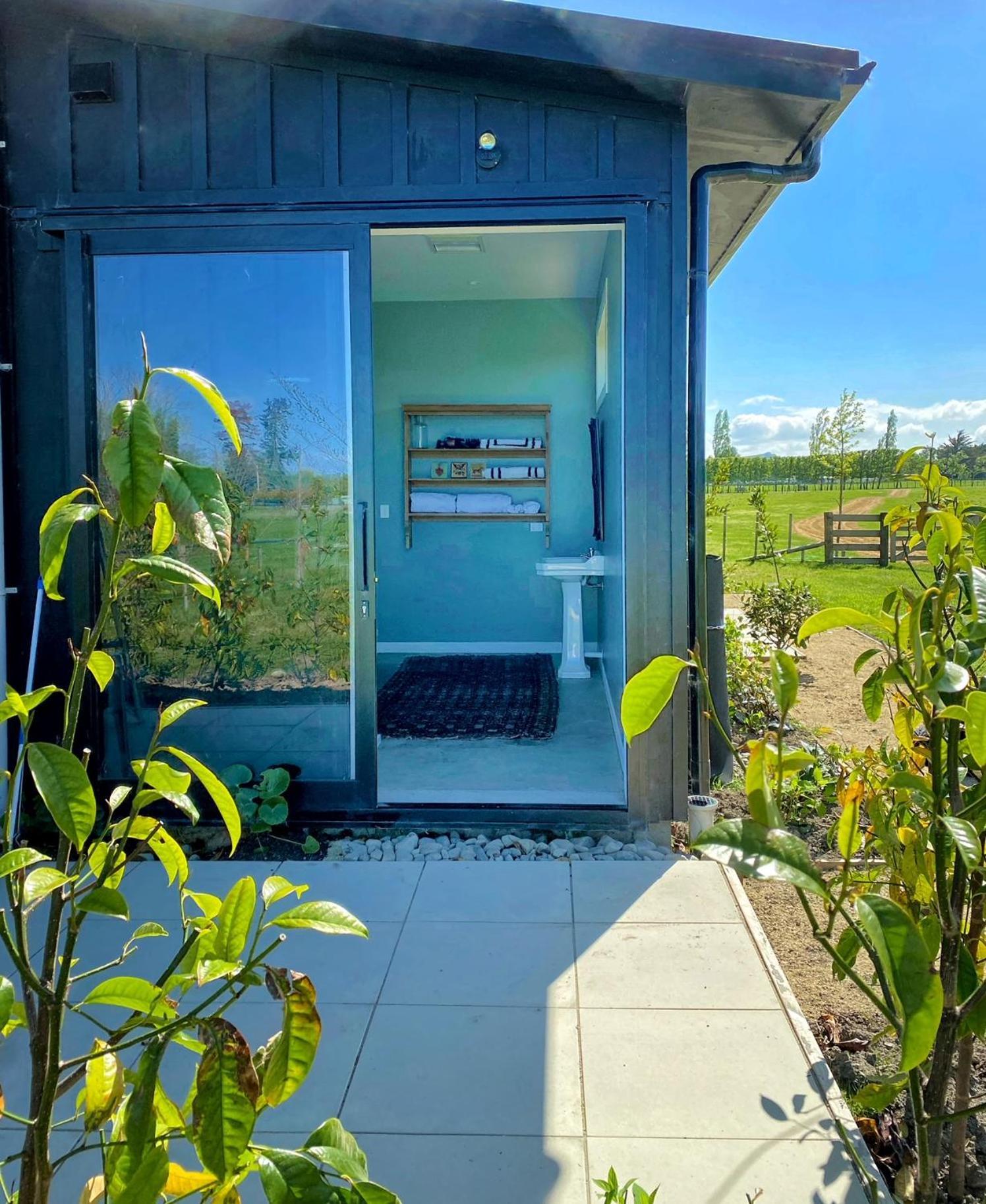 Stablehouse Garden Shed Villa Masterton Bagian luar foto